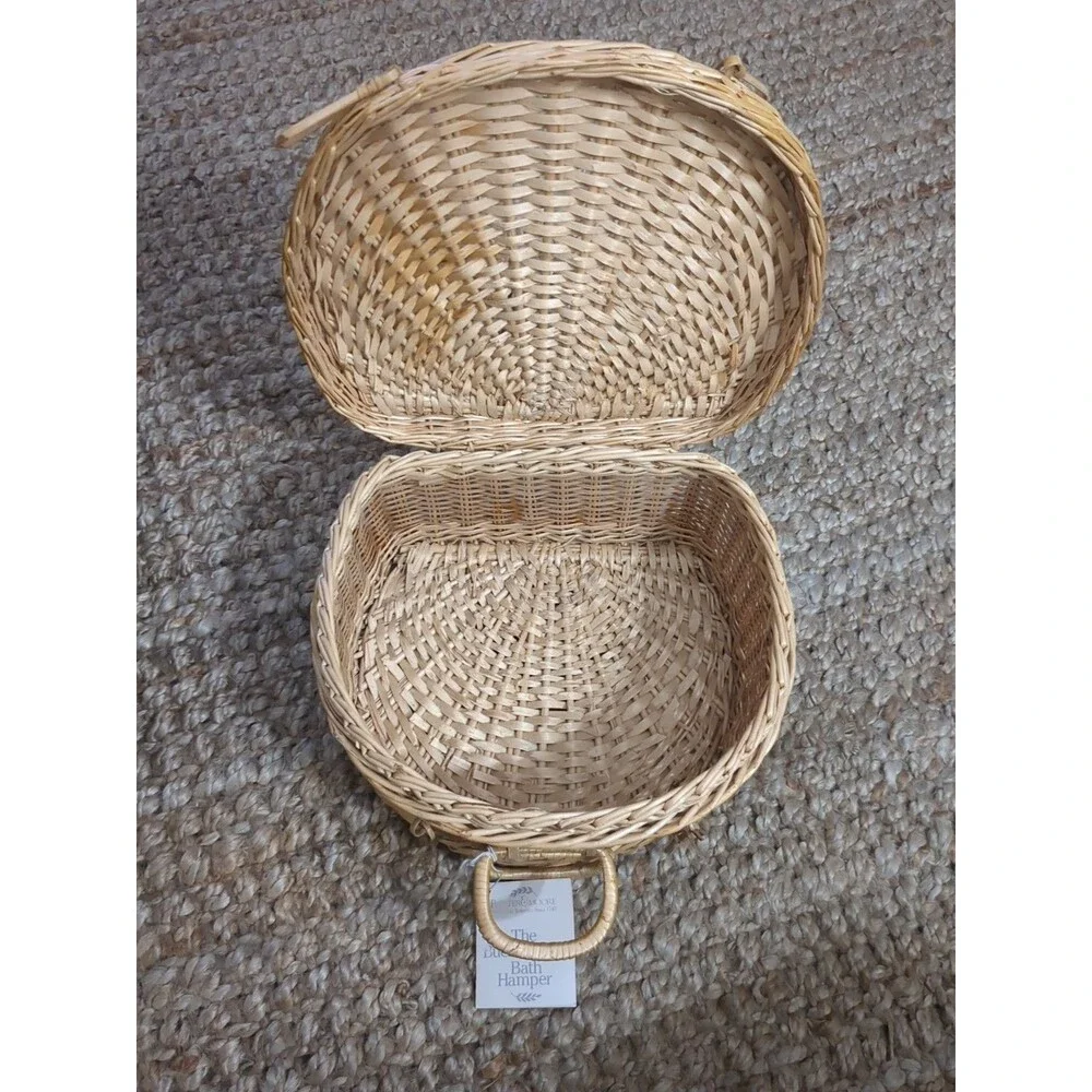 Vintage Purse, Straw Wicker  Basket Shell Bath Storage Gift Basket